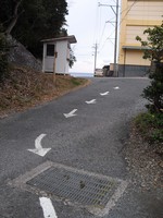Medium_02　駐車場から海まで